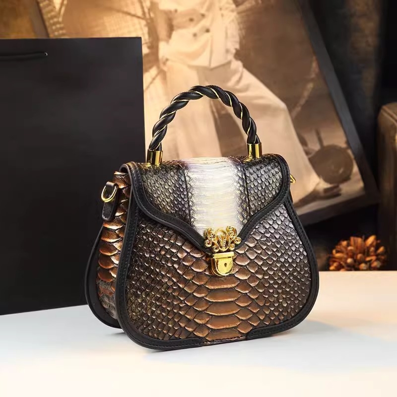 Ženska torbica od prave kože, akordeon stil ramena, 2025 nova moda, visoka kvaliteta
