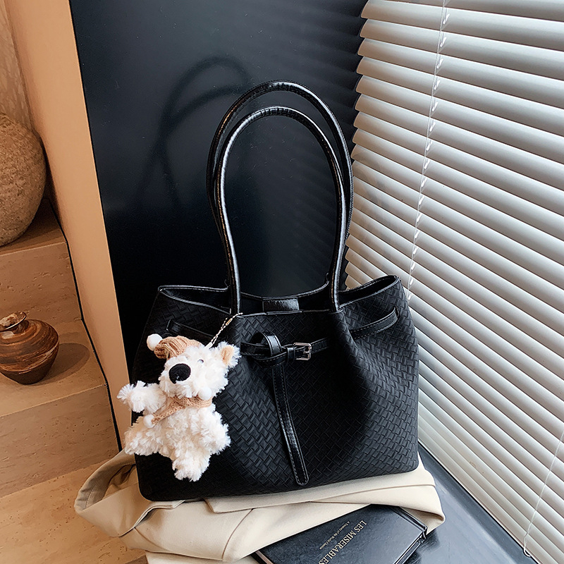 Ženska ručno pletena PU bucket torba, crossbody, velika veličina, ljeto 2025, gradski minimalistički stil, vrhunska tekstura