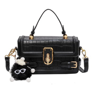 Moderna crossbody torba, mala kvadratnog oblika, za svakodnevnu upotrebu