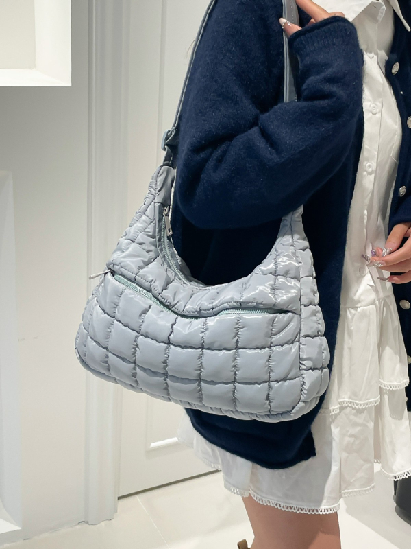 Plisirana torba u oblaku – crossbody za žene, velika zapremina, gradski minimalistički stil