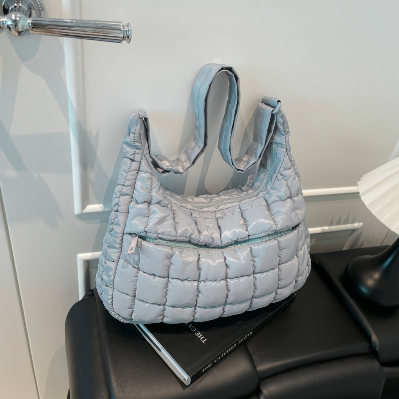 Plisirana torba u oblaku – crossbody za žene, velika zapremina, gradski minimalistički stil