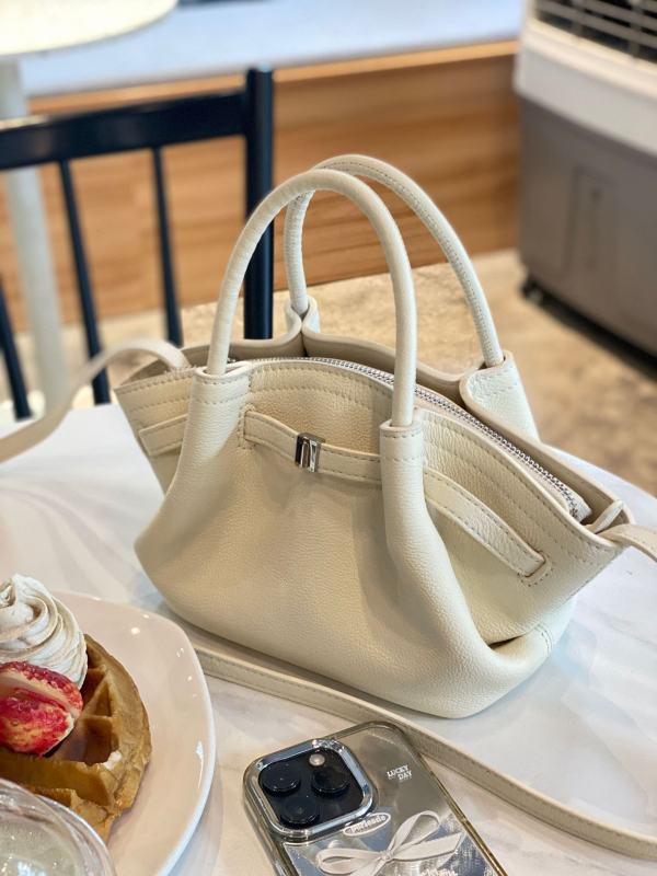Damska torbica od prve sloje govedje kože — krilata tote torba, proljeće-ljeto 2025, za rame ili crossbody