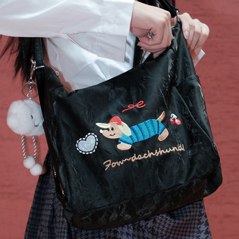 Ženska mala kvadratna torbica u casual Harajuku stilu, lagana, svestrana, personalizirana, crossbody model