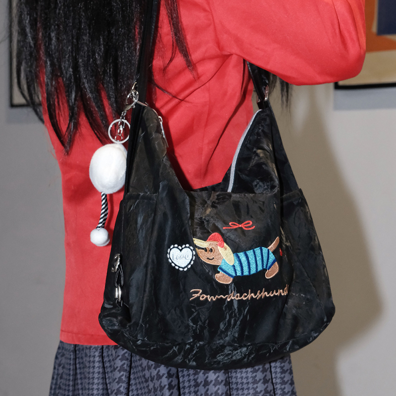 Ženska mala kvadratna torbica u casual Harajuku stilu, lagana, svestrana, personalizirana, crossbody model