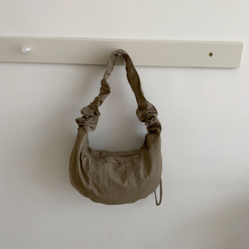Nylon torbica u korejskom stilu za svakodnevnu upotrebu, dumpling torba sa šnurkama, jednofarbna, mala, preko ramena