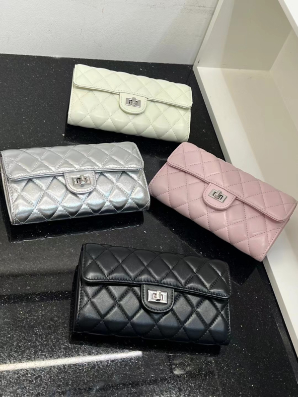 Xiaoxiang Woc lančana torbica, mini kvadratna torbica s romboidnim šavom, dugački novčanik s karticama, jednostruka naramenica, crossbody, horizontalna torbica za mobitel za žene