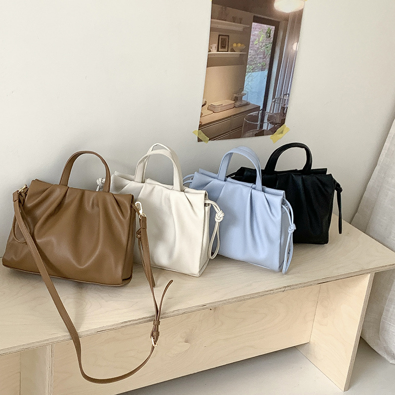 Torba u korejskom stilu, plisirana s motivom oblaka, velika zapremina, dnevna crossbody torba – ljeto 2025
