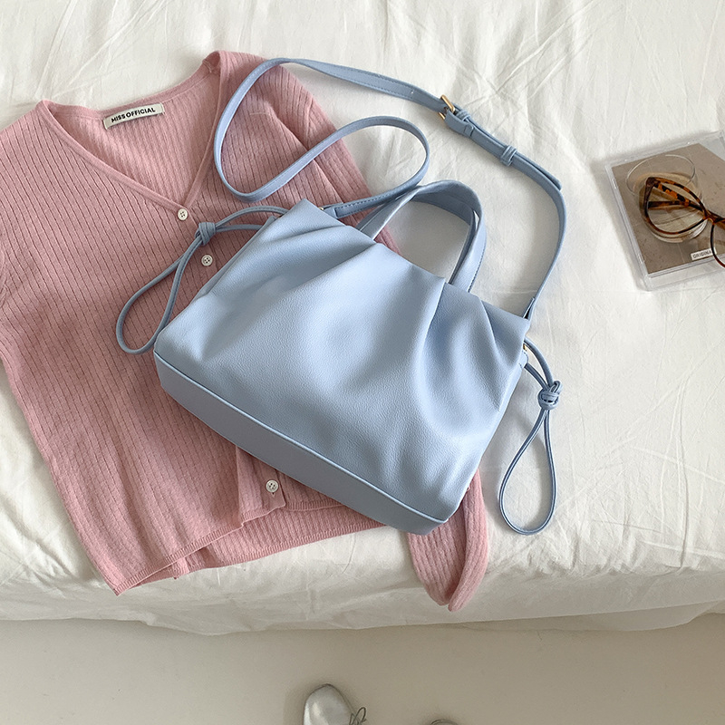 Torba u korejskom stilu, plisirana s motivom oblaka, velika zapremina, dnevna crossbody torba – ljeto 2025