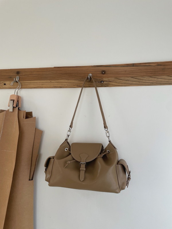 Ženska torba, 2026. novi model, nišna i svestrana torba preko ramena i crossbody, klasična kožna torba za svakodnevnu upotrebu, Cloud bag