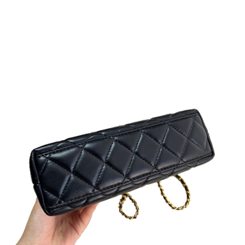 Ženska torbica s lancem preko ramena, prešivana kvadratnog uzorka, crossbody, model 2025