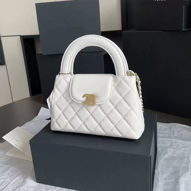 Ženska torbica s lancem preko ramena, prešivana kvadratnog uzorka, crossbody, model 2025