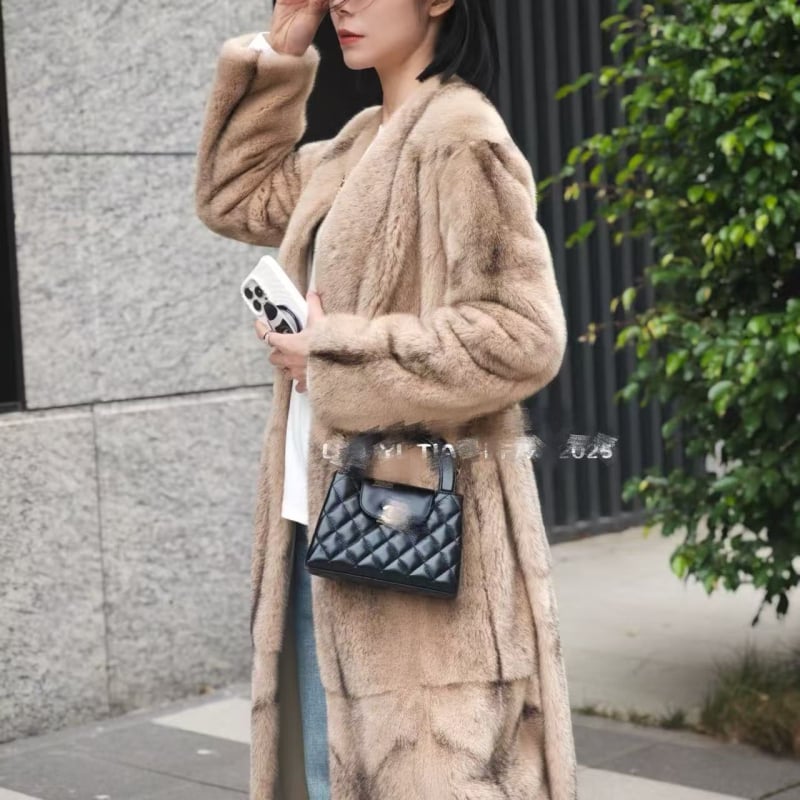 Ženska torbica s lancem preko ramena, prešivana kvadratnog uzorka, crossbody, model 2025