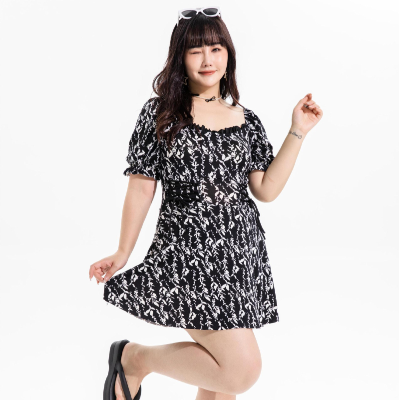 Plus-size jednopojasni kupaći kostim s cvjetnim uzorkom, retro stil, okrugli izrez, visok struk, plisirani detalji i balon rukavima
