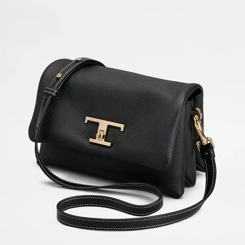 Ženska kožna torbica, mala kvadratnog oblika, velika T kopča, crossbody