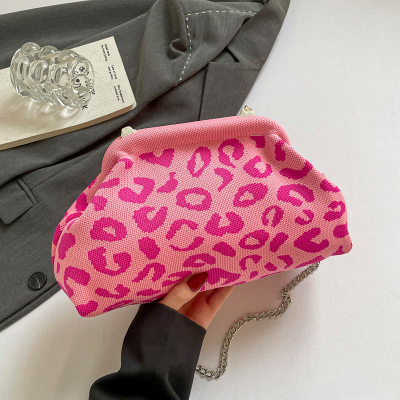 Ženska torba s dizajnom oblaka, crossbody torba s lancem — minimalistička i svestrana, 2026