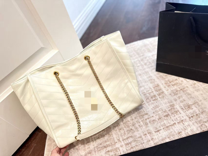 Ženska Tote torba od kože s uljem i voskom, kvadratno presjekanje šav i lančani detalj, velika kapaciteta, nositi na rame ili crossbody, svakodnevna upotreba