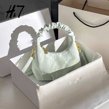 Mini plisirana torbica u obliku oblaka - unisex, poliester, crossbody/ručna torba, proljeće 2024