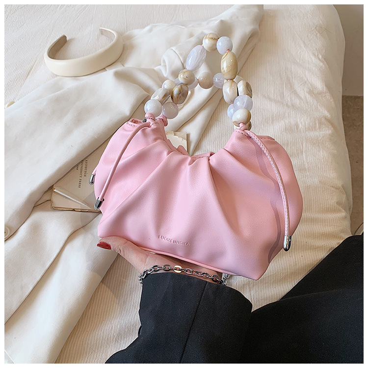 Ženska torba s akrilnim lancem, plisirani dizajn, mekana PU koža, srednje veličine, crossbody torba