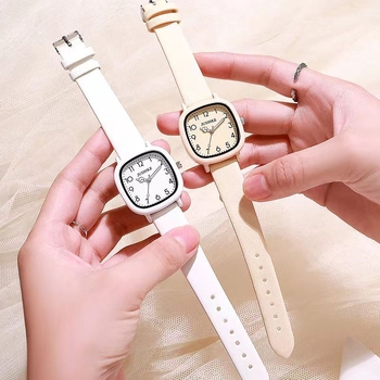 Női négyszögletes karóra Mori-stílusú retro minimalista quartz tinilányok számára