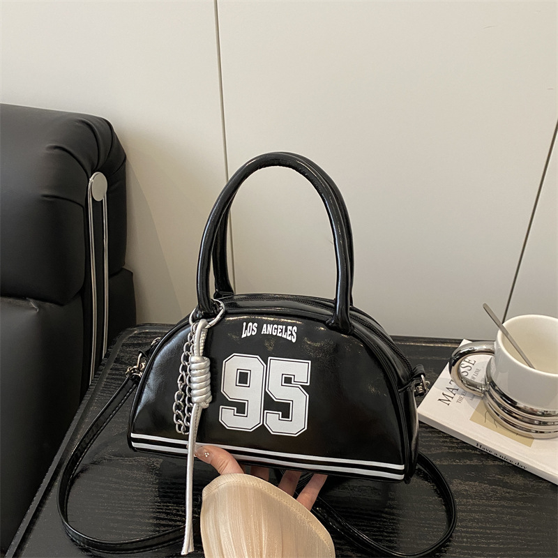 Ženska mala polumjesečna torba, gradski minimalistički stil, dnevna crossbody ili torba preko ramena