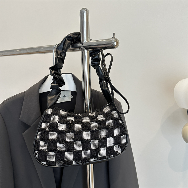 Ženska mala crossbody torba u obliku polumjeseca, korejski stil, jesen 2024