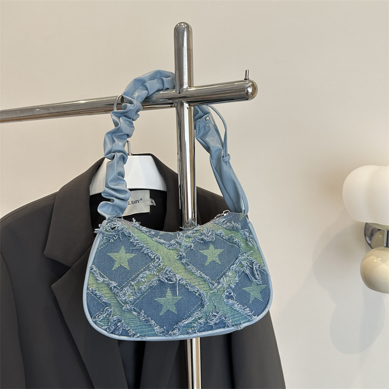 Ženska mala crossbody torba u obliku polumjeseca, korejski stil, jesen 2024