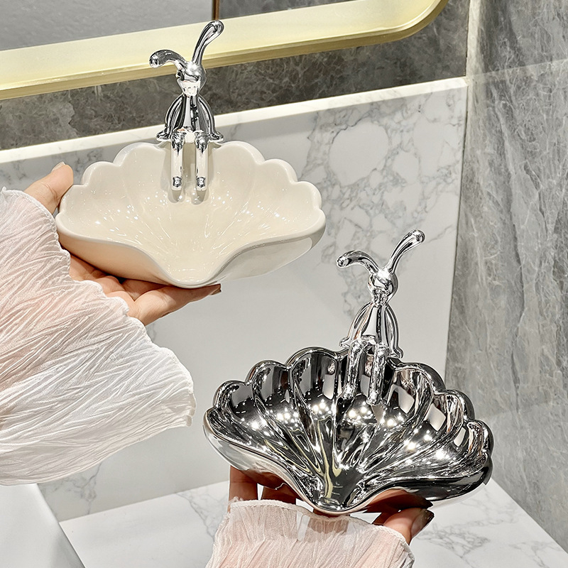 Săpunieră ceramică pentru baie cu drenaj și spațiu de depozitare, design ușor luxos
