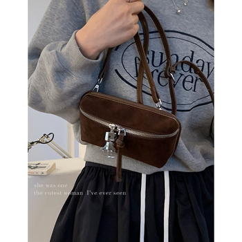 Ženska mini torbica s retro teksturom, nubuk koža, mala kvadratna crossbody torbica za telefon, 2025 novi model, minimalistička i svestrana