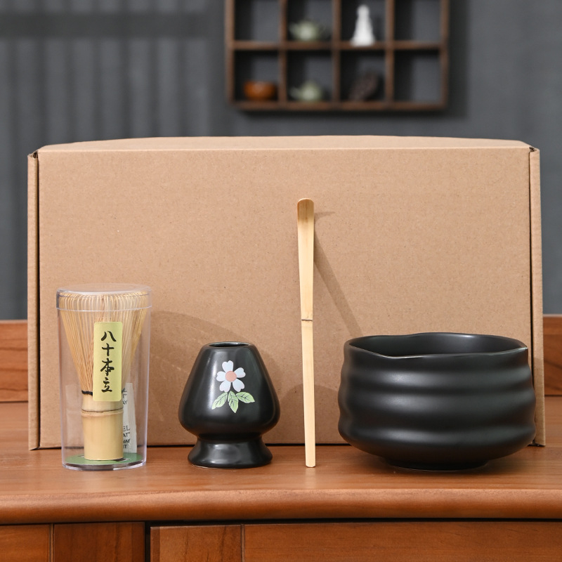 Set Matcha cu bol pentru ceai, tel de bambus, bambus alb, set de patru piese în cutie, farfurie cu flori de cireș, stil japonez