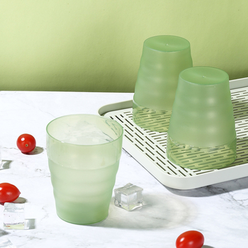 Set din plastic ceainic pentru apă rece și pahare, cu capacitate mare și scară de măsurare