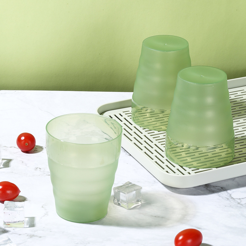 Set din plastic ceainic pentru apă rece și pahare, cu capacitate mare și scară de măsurare