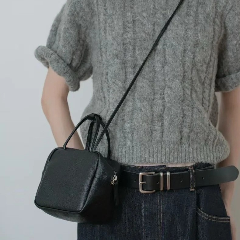 Korejskog stila mala kvadratna kožna torba s remenom za rame, ženska torba