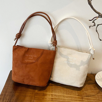 Ženska retro velur bucket torbica za jesen-zimu, mala, preko ramena (crossbody)
