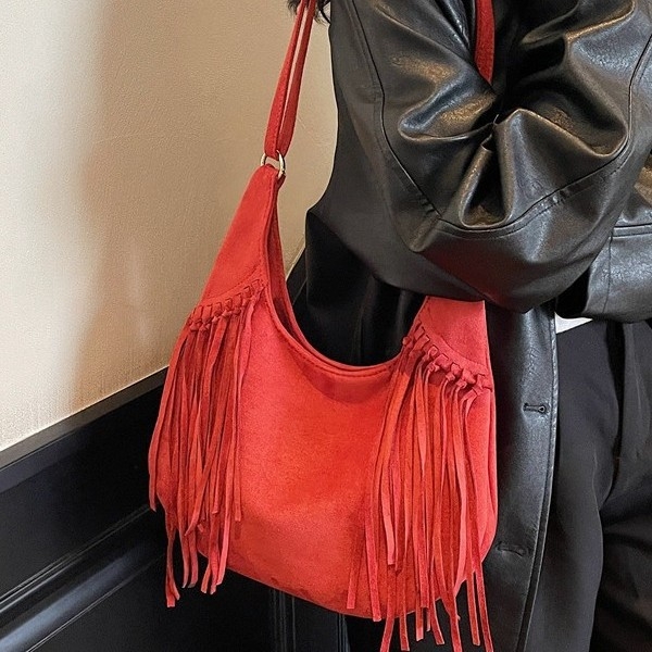 Női boho tassel velúr bucket táska, amerikai stílus, egy vállon átvetős pánttal