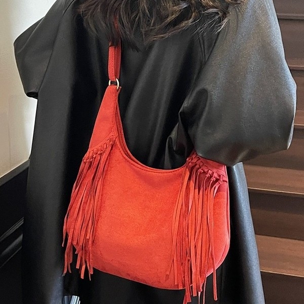 Női boho tassel velúr bucket táska, amerikai stílus, egy vállon átvetős pánttal