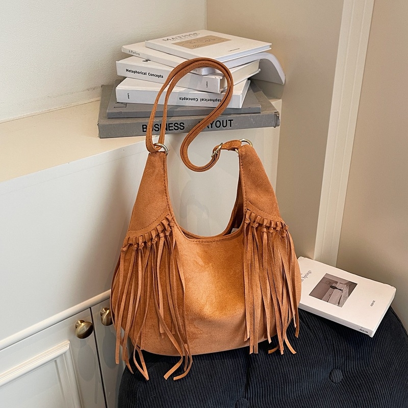 Női boho tassel velúr bucket táska, amerikai stílus, egy vállon átvetős pánttal