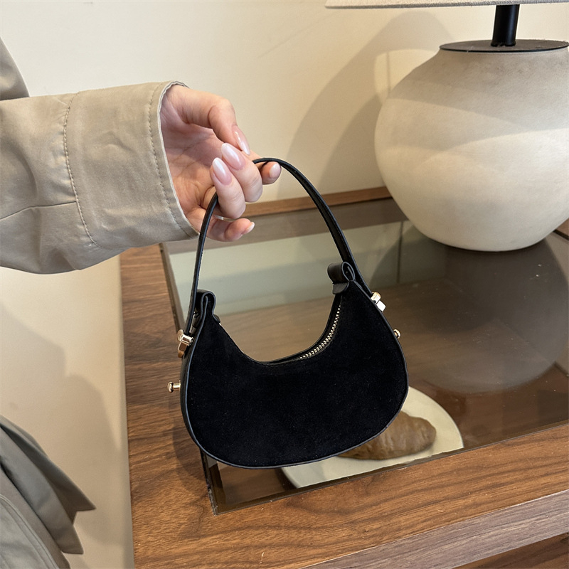 Ženska casual torba u jednom boji s mat završnim premazom, retro minimalističkog stila, visoka kvaliteta teksture, svestrana za svakodnevnu upotrebu - torba u obliku mjeseca