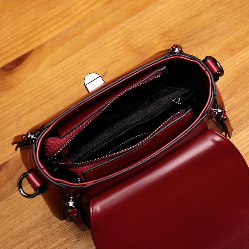 Ženska torba za rame 2026 - svestrana vintage mala crossbody torba