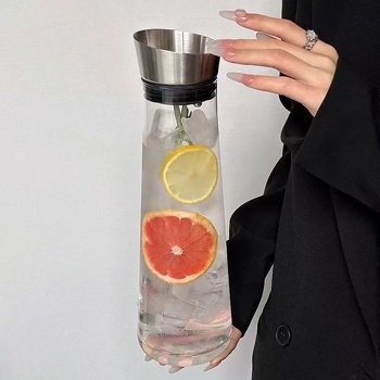Carafă din sticlă rezistentă la căldură pentru apă rece, capacitate mare, potrivită pentru ceai și băuturi, utilizare casnică.