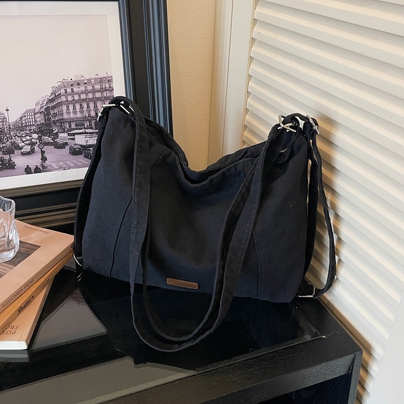 Ženska nubuk torba velike kapacitete, 2026 novi model, retro gradska crossbody torba preko ramena, ležerni tote stil