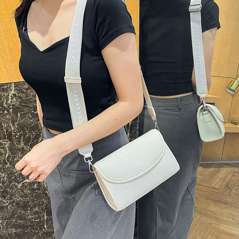 Ženska crossbody torba u boji White Tea, mala kvadratna torba, gradski stil