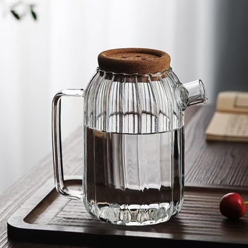 Carafă de apă rece din sticlă borosilikat, capacitate mare, rezistentă la temperaturi, design cu dungi, stil japonez