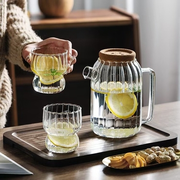Carafă de apă rece din sticlă borosilikat, capacitate mare, rezistentă la temperaturi, design cu dungi, stil japonez