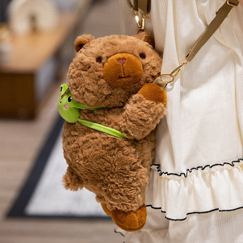 Torba za leđa s motivom životinja – plišani crveni panda i crossbody torba s kapibaram