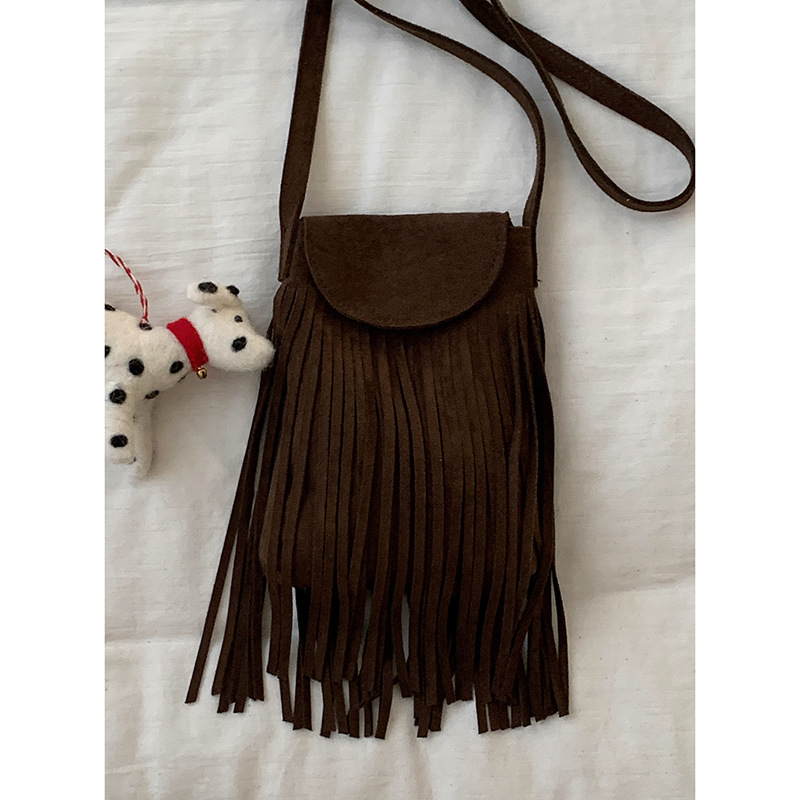 Mini torbica za telefon od velura, mala kvadratna forma, crossbody, gradski stil, ljeto 2025