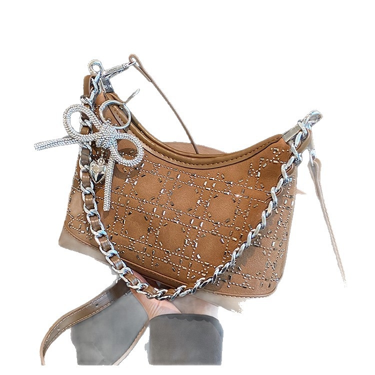 Ženska torbica s kaišem od lanca, lagani luksuz, moderan stil, pogodna za svakodnevno nošenje i putovanja, crossbody, srednja veličina, horizontalni kvadratni oblik