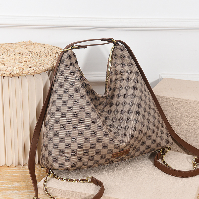 Ženska torba 2025 — novi jesensko-zimski model velike kapacitete Tote, elegantan izgled i višenamjenska upotreba za rame i crossbody.