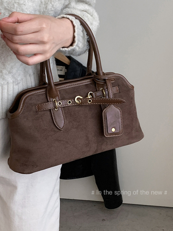 Ženska retro velur satchel, crossbody torba za svakodnevnu upotrebu, proljeće 2025