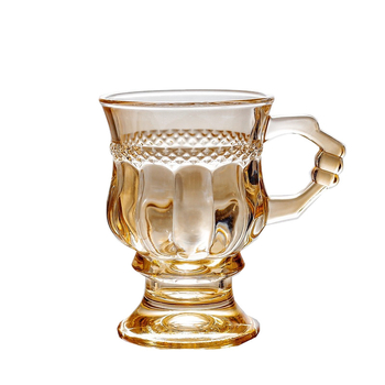 Pahar de vin din sticlă cu relief retro, mini în nuanță de chihlimbar, design feminin, suvenir