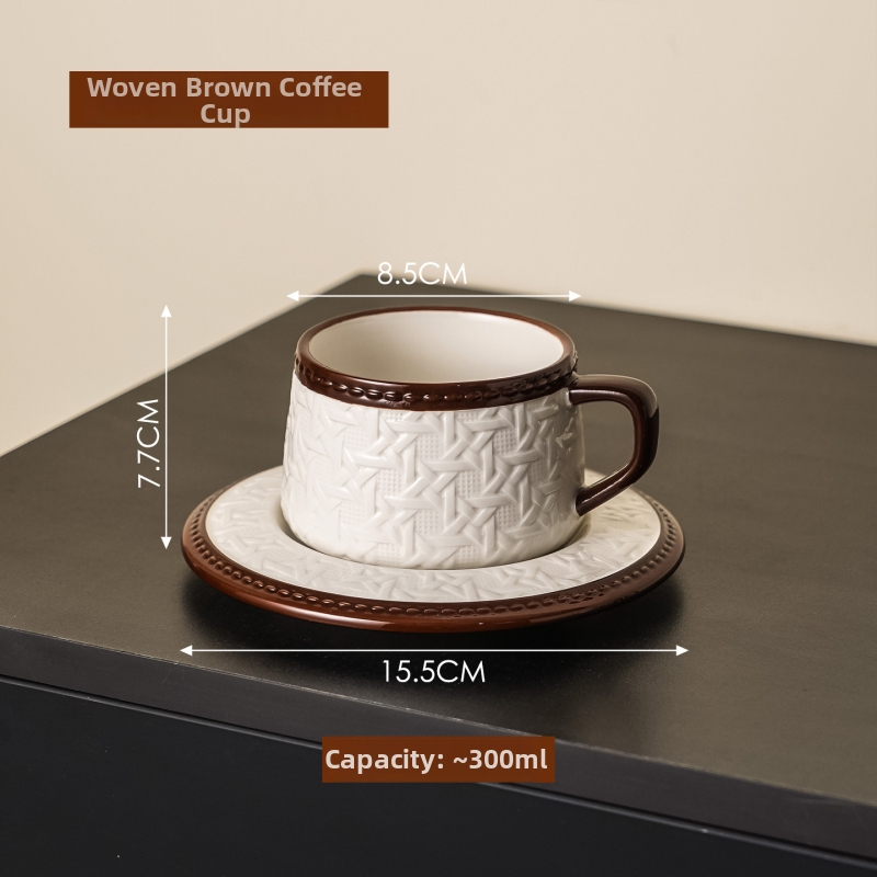 Set cafea și ceai în stil franțuzesc retro cu ratan, ceașcă de cafea din ceramică și farfurioară, într-o cutie cadou